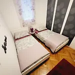 Lucija شقة