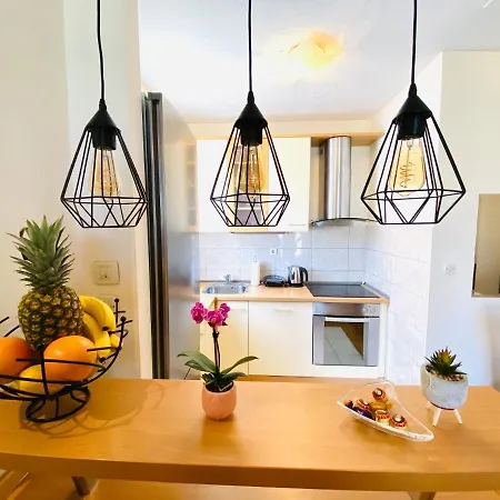 Lucija Apartman