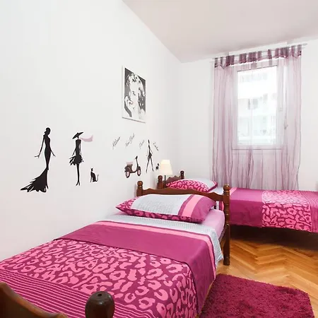 Lucija Apartament